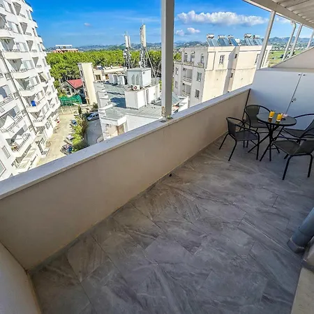Crystal Shore D18 Golem (Tirana)
