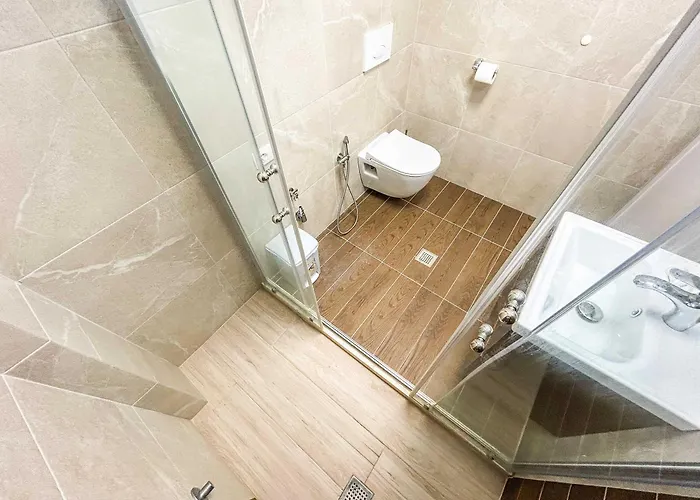 Crystal Shore D18 Apartment Golem (Tirana)